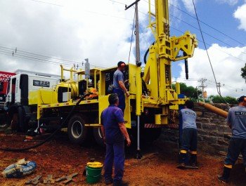 Obra Poço tubular